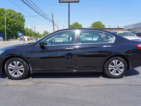 Used 2015 Honda Accord LX image 2