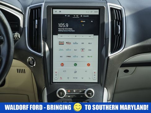 Used 2022 Ford Edge Titanium image 25