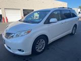 Used 2015 Toyota Sienna XLE image 4
