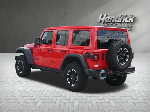 Used 2025 Jeep Wrangler Unlimited Rubicon 4xe w/ Safety Group AWD/4WD image 8