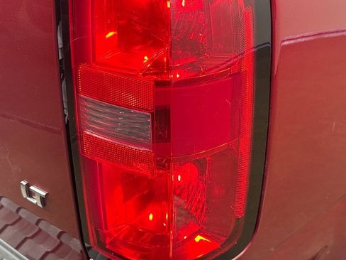 Used 2017 Chevrolet Colorado LT w/ LT Convenience Package RWD image 30