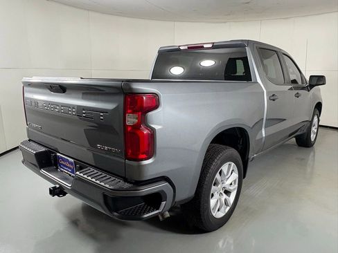 Used 2022 Chevrolet Silverado 1500 Custom w/ Safety Confidence Package image 8