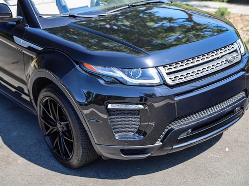 Used 2018 Land Rover Range Rover Evoque SE Dynamic AWD/4WD image 9