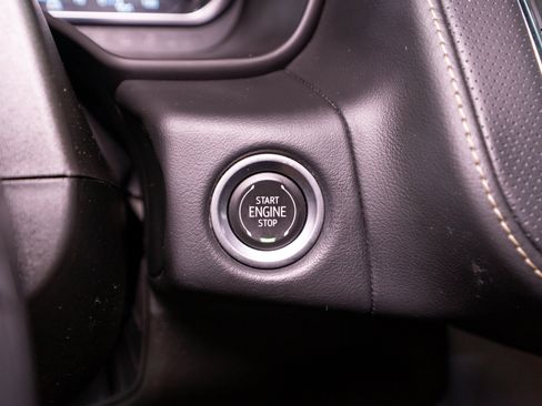 Used 2022 GMC Yukon SLT w/ Max Trailering Package AWD/4WD image 30