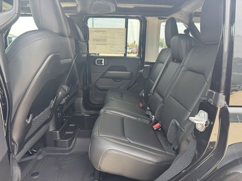 New 2025 Jeep Wrangler Unlimited Rubicon 392 image 21