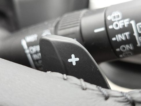 Certified 2025 Honda Odyssey EX-L image 13