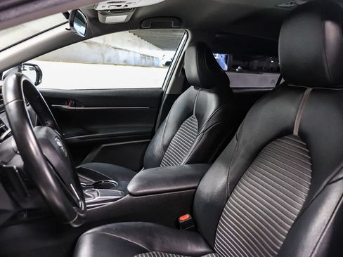 Certified 2020 Toyota Camry SE FWD image 17