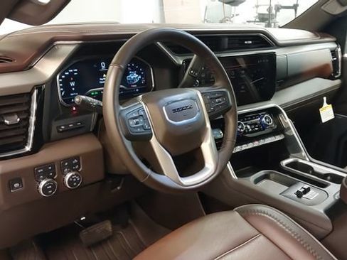 Used 2024 GMC Sierra 2500 Denali w/ Denali Reserve Package AWD/4WD image 27