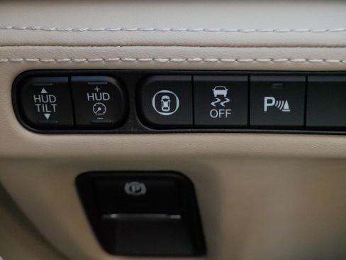 Used 2023 Acura MDX SH-AWD w/ Advance Package image 33