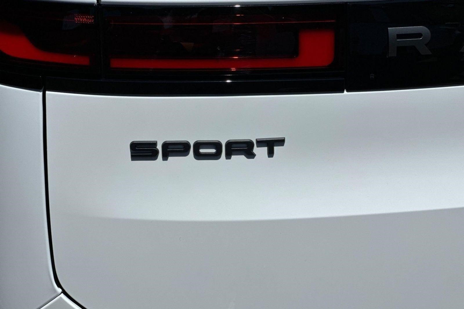 New 2026 Land Rover Range Rover Sport Dynamic SE AWD/4WD image 29