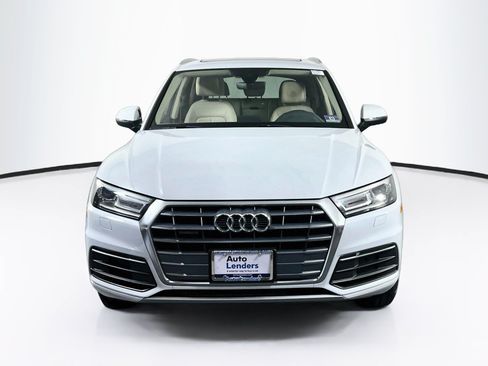 Used 2019 Audi Q5 2.0T Premium w/ Convenience Package AWD/4WD image 2