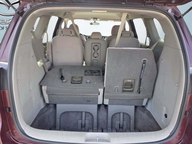 Used 2020 Kia Sedona LX FWD image 9