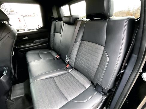 Used 2024 Toyota Tacoma TRD Off-Road w/ TRD Off Road Premium Package image 20