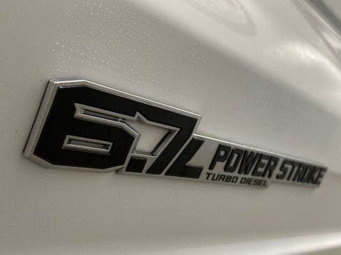 Certified 2023 Ford F350 4x4 Regular Cab DRW Super Duty image 9
