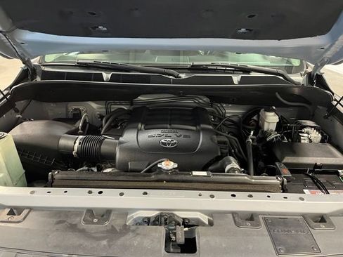 Used 2021 Toyota Tundra SR5 RWD image 9