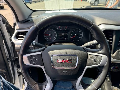 Used 2019 GMC Acadia SLE AWD/4WD image 10