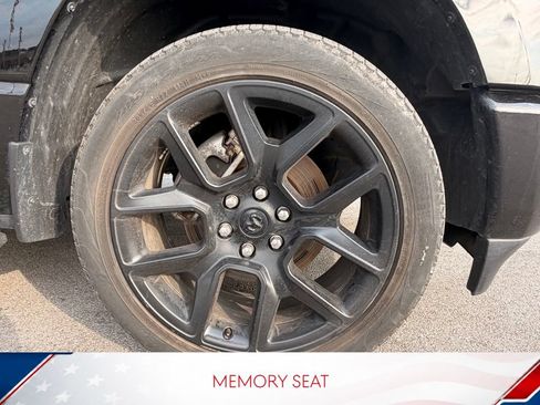 Used 2023 RAM 1500 Laramie AWD/4WD image 7