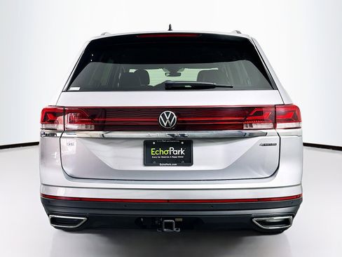 Used 2025 Volkswagen Atlas SE image 7