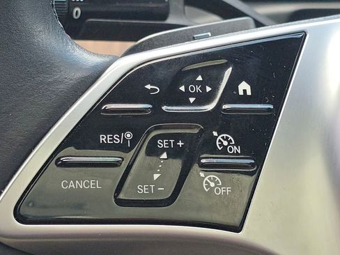 Certified 2025 Mercedes-Benz C 300 4MATIC Sedan image 34
