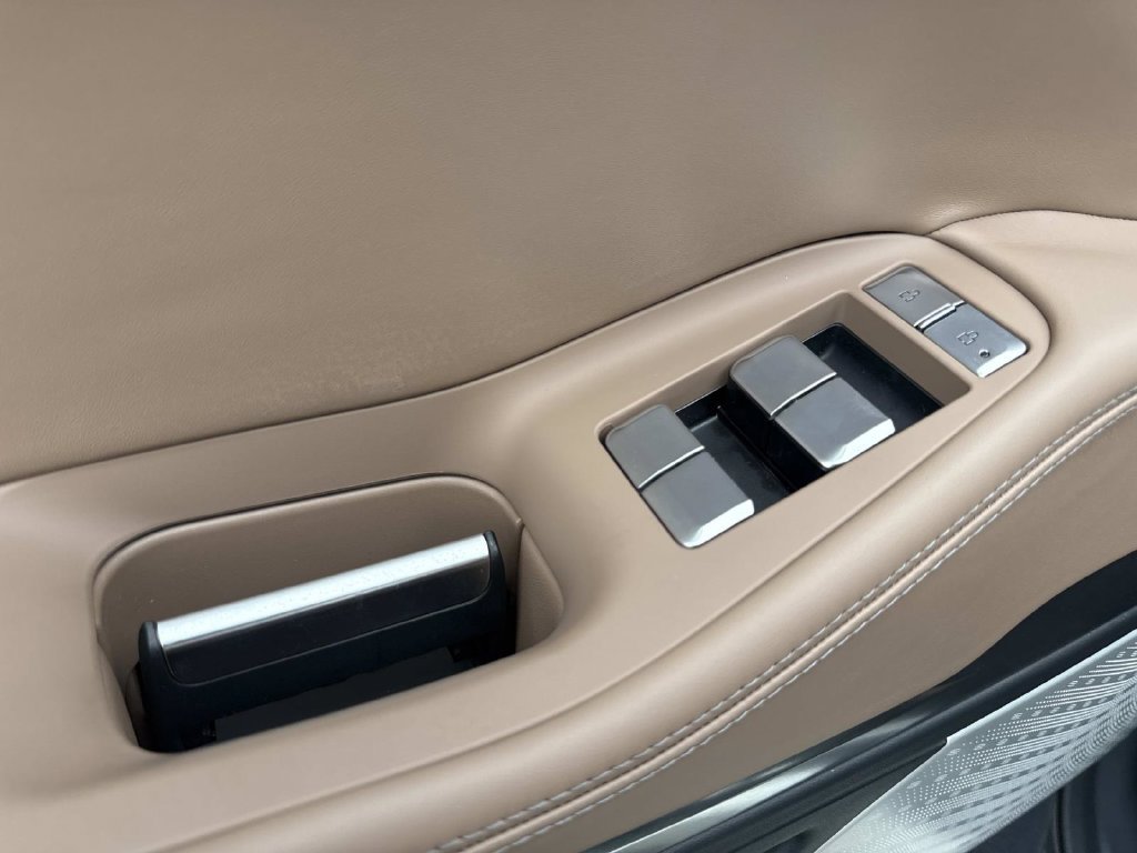 New 2026 Lincoln Navigator Black Label AWD/4WD image 21