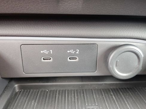 New 2026 Nissan Sentra SR w/ Floor Mat Package FWD image 22