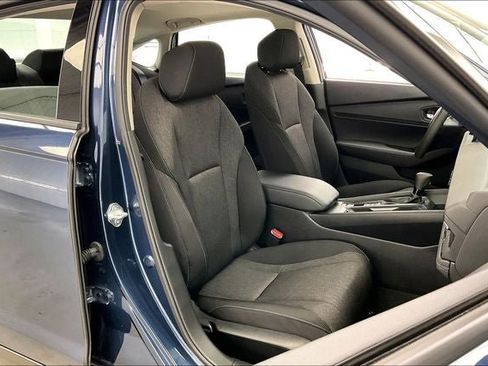 Certified 2024 Honda Accord EX image 7