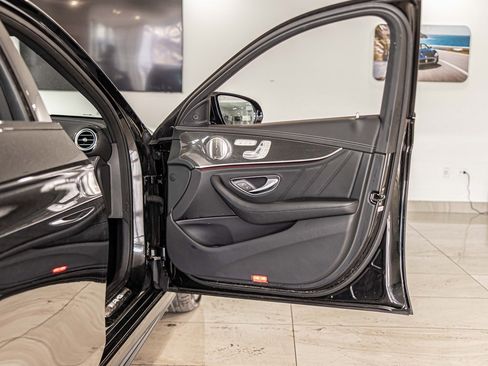 Used 2022 Mercedes-Benz E 53 AMG 4MATIC Sedan image 40