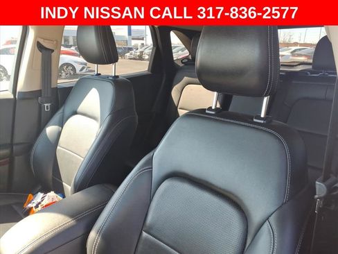 Used 2020 Ford Escape SEL image 13