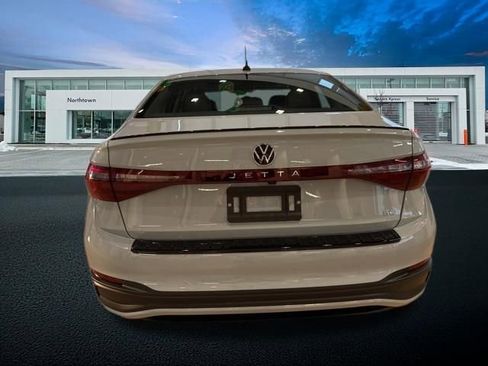 New 2026 Volkswagen Jetta SE FWD image 5
