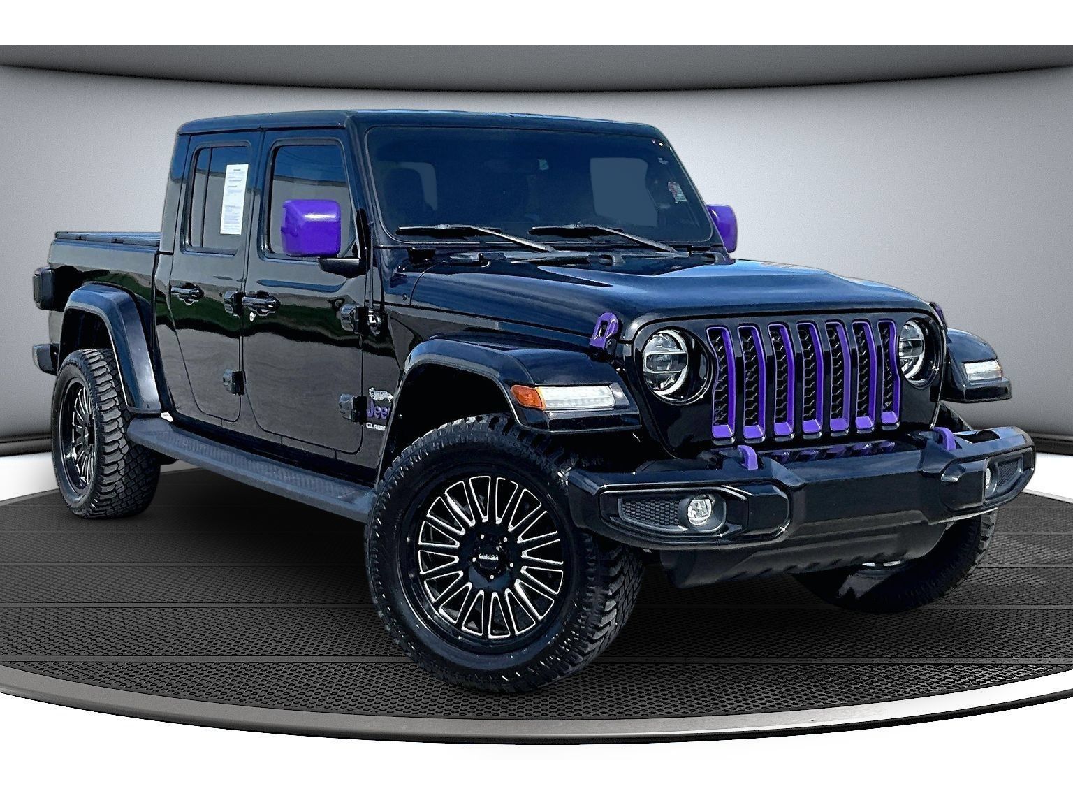 Used 2021 Jeep Gladiator Overland AWD/4WD image 2