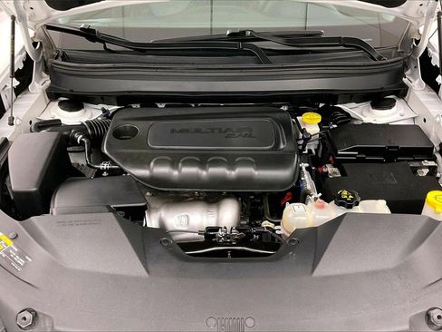 Used 2020 Jeep Cherokee Latitude Plus image 24