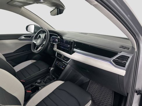 Certified 2025 Volkswagen Taos SEL image 24