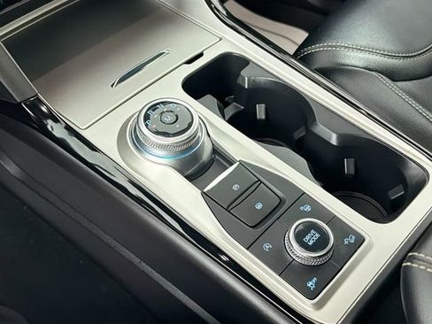 Used 2024 Ford Explorer ST w/ Technology Package image 17