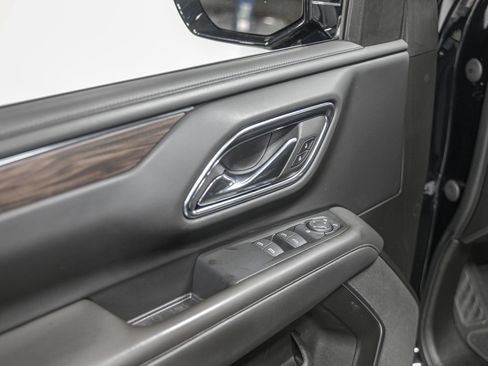Used 2023 Chevrolet Suburban LS AWD/4WD image 13