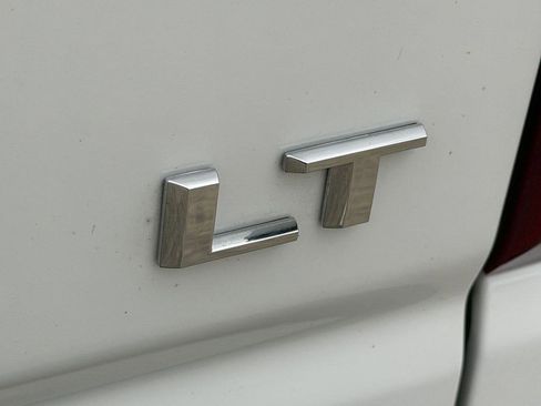 Used 2026 Chevrolet Silverado 1500 LT AWD/4WD image 11