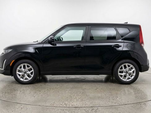Used 2025 Kia Soul LX w/ LX Technology Package FWD image 5