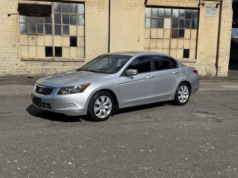 Used 2008 Honda Accord EX image 2