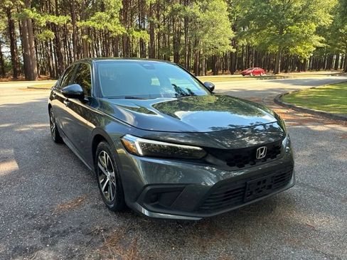 Used 2023 Honda Civic LX image 1