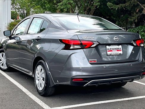 Used 2025 Nissan Versa S w/ Trunk Package FWD image 10
