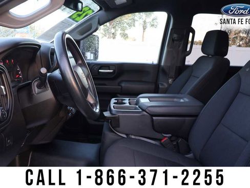 Used 2023 Chevrolet Silverado 2500 Custom w/ Custom Value Package image 13