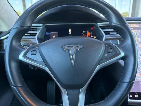 Used 2016 Tesla Model S 70 RWD image 26