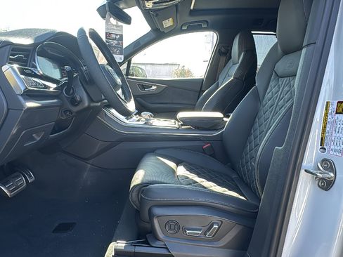 New 2026 Audi SQ7 Premium Plus image 9