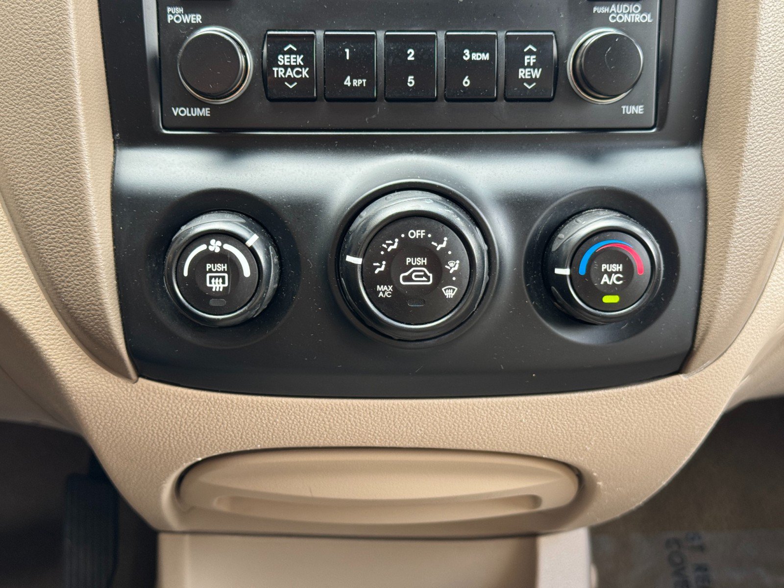 Used 2007 Kia Sportage LX FWD image 23