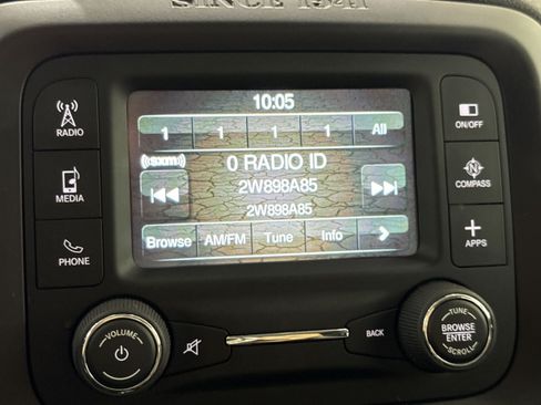 Used 2017 Jeep Renegade Sport w/ Power & Air Group AWD/4WD image 19