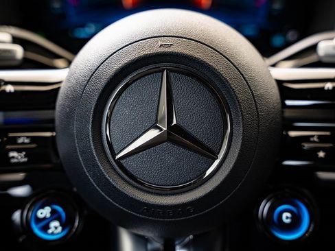 Certified 2023 Mercedes-Benz SL 43 AMG image 32