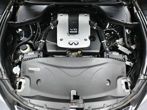 Used 2016 INFINITI Q70 L 3.7 w/ Technology Package image 52