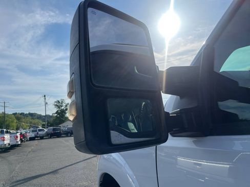 Used 2016 Ford F250 XL w/ Power Equipment Group AWD/4WD image 14
