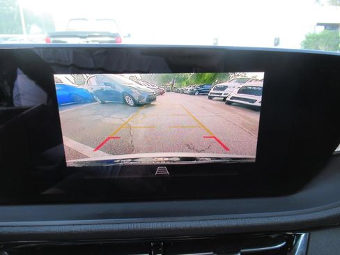 Used 2024 Buick Envista Sport Touring w/ Convenience II Package FWD image 28