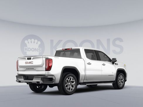Used 2025 GMC Sierra 1500 SLT AWD/4WD image 4