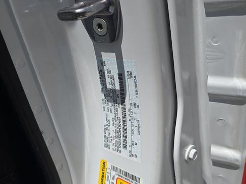 Used 2023 Ford Bronco Outer Banks w/ Sasquatch Package AWD/4WD image 32